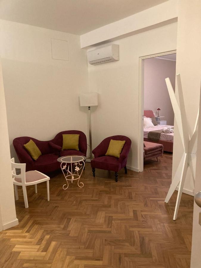 Case Vacanze Monroe 1 Palermo Bagian luar foto